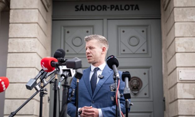 Magyar Péter bejelentette a Tisza-kormány 6 miniszterét