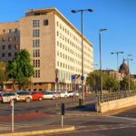 Magyar Péter: a Tisza Párt frakció képviselői nem költöznek be az egykori ÁVH és MSZMP székházba