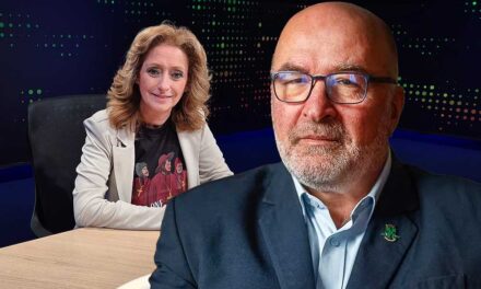 Pikó András szerint Ferencz Orsolya a kampányban gátlástalanul hazudott és átverte a józsefvárosiakat, vasárnap óta pedig hirtelen elkezdték zavarni a Fidesz mocskos ügyei