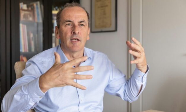 Hegedűs Zsolt: centrumkórházakat, VIP-osztályok felülvizsgálatát, kórházi fertőzések csökkenését ígérte a leendő egészségügyi miniszter
