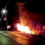 Az éj leple alatt gyújtottak fel ismeretlenek egy Mercit Érden – videó a cikkben