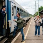 Brutális támadás a vonaton: Leköpte és megrugdosta a kalauzt egy potyautas a szolnoki vonalon