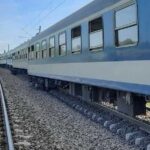 Kisiklott egy vonat Gyománál, két utas megsérült – hajnalban a Budapesten hasonló baleset történt