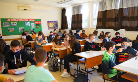 Radikális változások jönnek a magyar iskolákban: akár már ősztől eltűnhetnek a 45 perces tanórák alsóban, kevesebb tantárgy, több gyakorlati tudás