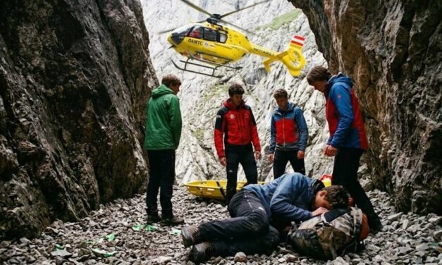 Tragédiák az osztrák Alpokban: Szakadékba zuhant és meghalt egy 18 éves magyar fiú, hiába ment érte helikopter, nem tudtak már rajta segíteni