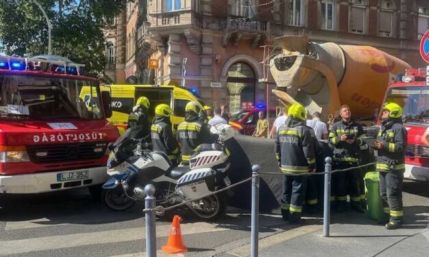 “A látvány sokunknak beleégett az agyába” – betonkeverővel ütközött egy biciklis Erzsébetvárosban, a fiatal lány azonnal meghalt