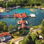 Belefulladt a Hévízi-tóba egy 41 éves turista, a férfi tiltott helyen fürdött