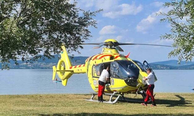 Tragédia a fonyódi strandon: lánya végignézte, ahogyan sikertelenül küzdöttek édesapja életéért a mentősök