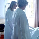 „Van olyan sérült, aki a feleségét veszítette el” – megérkeztek a nyíregyházi kórházba a lengyel orvosok, a buszbaleset 18 sérültjét ápolják a Jósa András tagkórházba