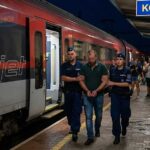 Támadás a bécs felé tartó gyorsvonaton: Ököllel verte a kalauzt az utas és Komáromnál megfenyegette, hogy megöli