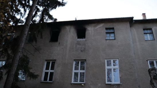 Családi tragédia Esztergomban, tüzet okozott a családanya, meghalt a 16 éves lánya