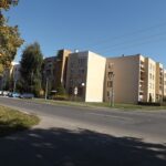 Fényes nappal szúrta hasba az állami gondozott kamaszt a mátészalkai férfi – őrizetbe vették a 71 éves férfit