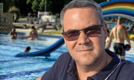 Újabb balhé Takács Péter körül, még a strandon is beszóltak a fideszes politikusnak – VIDEÓ