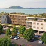 Elindult a vitatott fonyódi luxus-lakóparkban az előregisztráció – Hiába tiltakoztak a civilek, elindulhat a Balaton-parti lakópark építése