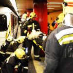 Elgázolt a metró egy embert Corvin-negyednél, leállt a közlekedés