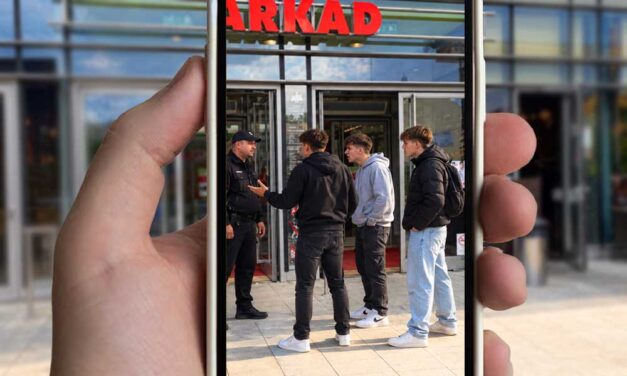 Egy randakírozó banda támadt a biztonsági őrre a pécsi Árkádban, a férfit fejsérüléssel vitték kórházba