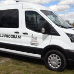 Pitiáner polgármester: vacsorázni és kirándulni vitte a falubusszal barátait a volt polgi, aki a használt tévéjét is túlárazva adta el a falunak