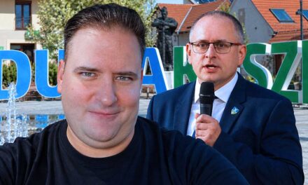 Dunakeszin semmi sem változott: Nem engedi fellépni Somogyi András humoristát a helyi fideszes kultúrház vezető Csoma Attila