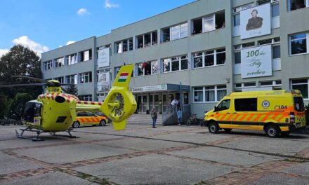 Dráma a soproni technikumban: tesióra közben leállt a diáklány szíve, mentőhelikopter érkezett az iskolához