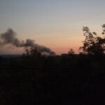 Kigyulladt a Csömör és Kistarcsa közti szeméttelep, hatalmas a füst a környéken